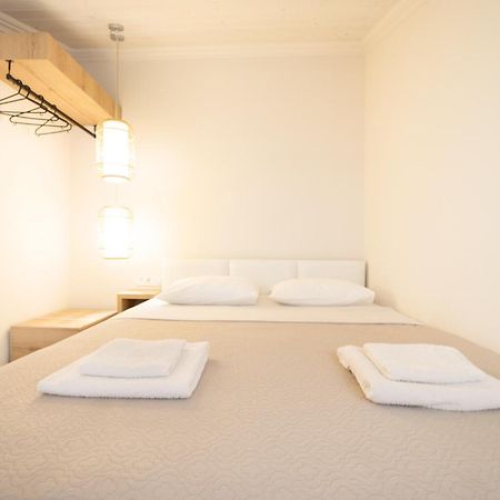 Mystery Suites And Apartments Neoi Poroi Exterior photo