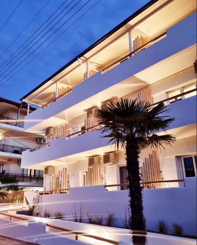 Mystery Suites And Apartments Neoi Poroi Exterior photo